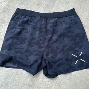 Ten Thousand 5” Interval Short - Sz L